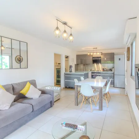 شقة Delmas 3 3 Spacieux Avec Grande Terrasse أنتيب