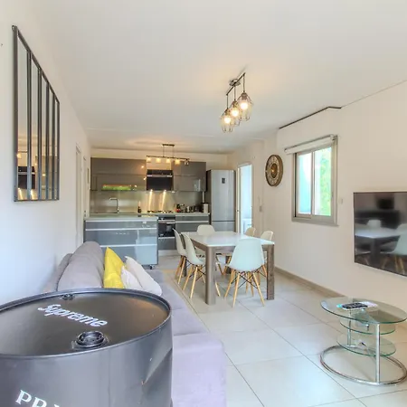 شقة Delmas 3 3 Spacieux Avec Grande Terrasse أنتيب