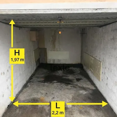 Delmas 3 3 Spacieux Avec Grande Terrasse *
